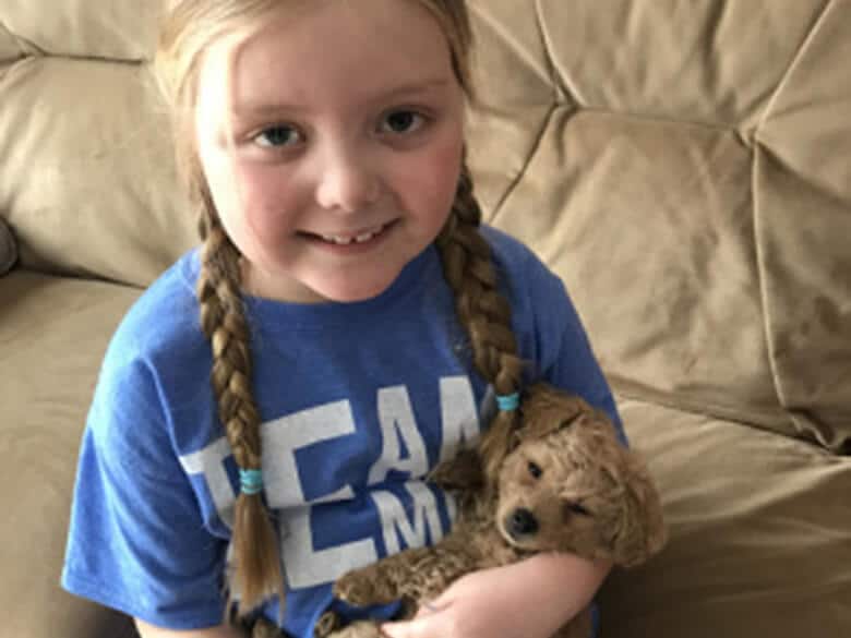 Little Girl With Inoperable Brain Cancer Is Asking for Letters From Your Dog