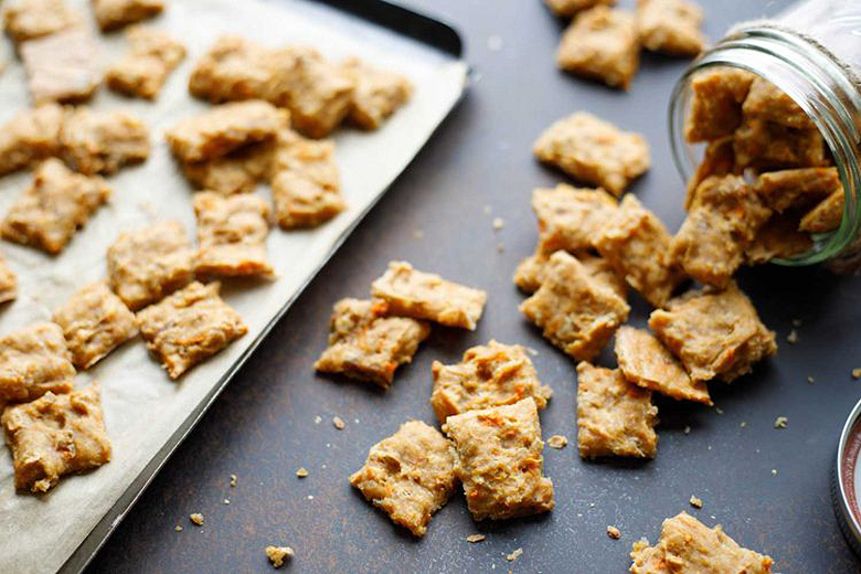 4 Creative Ways to Use Your Thanksgiving Leftovers to Make Delicious Dog Treats