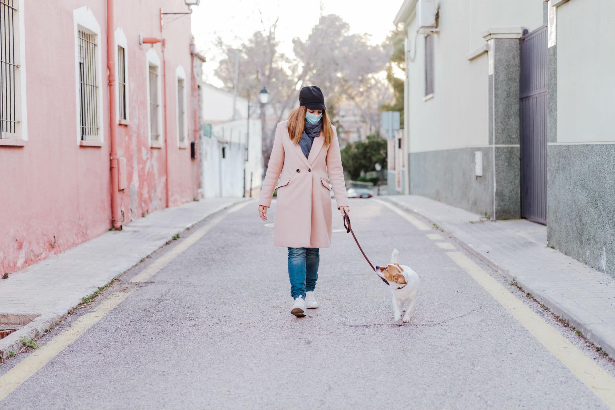 Coronavirus: How to Safely Go On a Walk With Your Dog